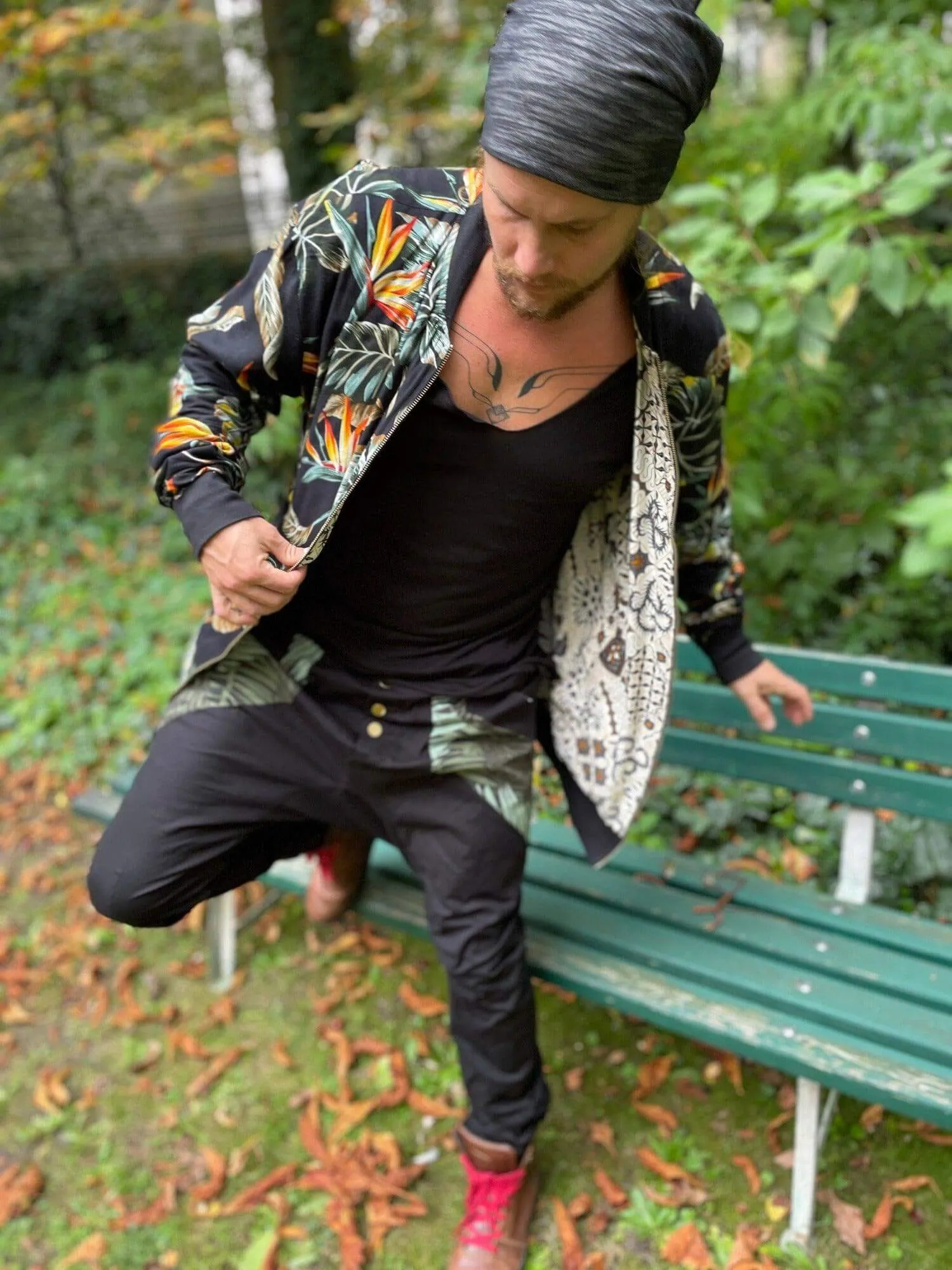 VALO BOMBER - Reversible Multicolor Bomber Jacket with Unique Print
